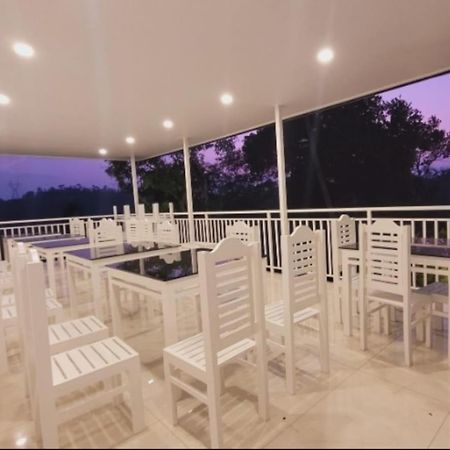 Aura Springs Resort Anachal Buitenkant foto