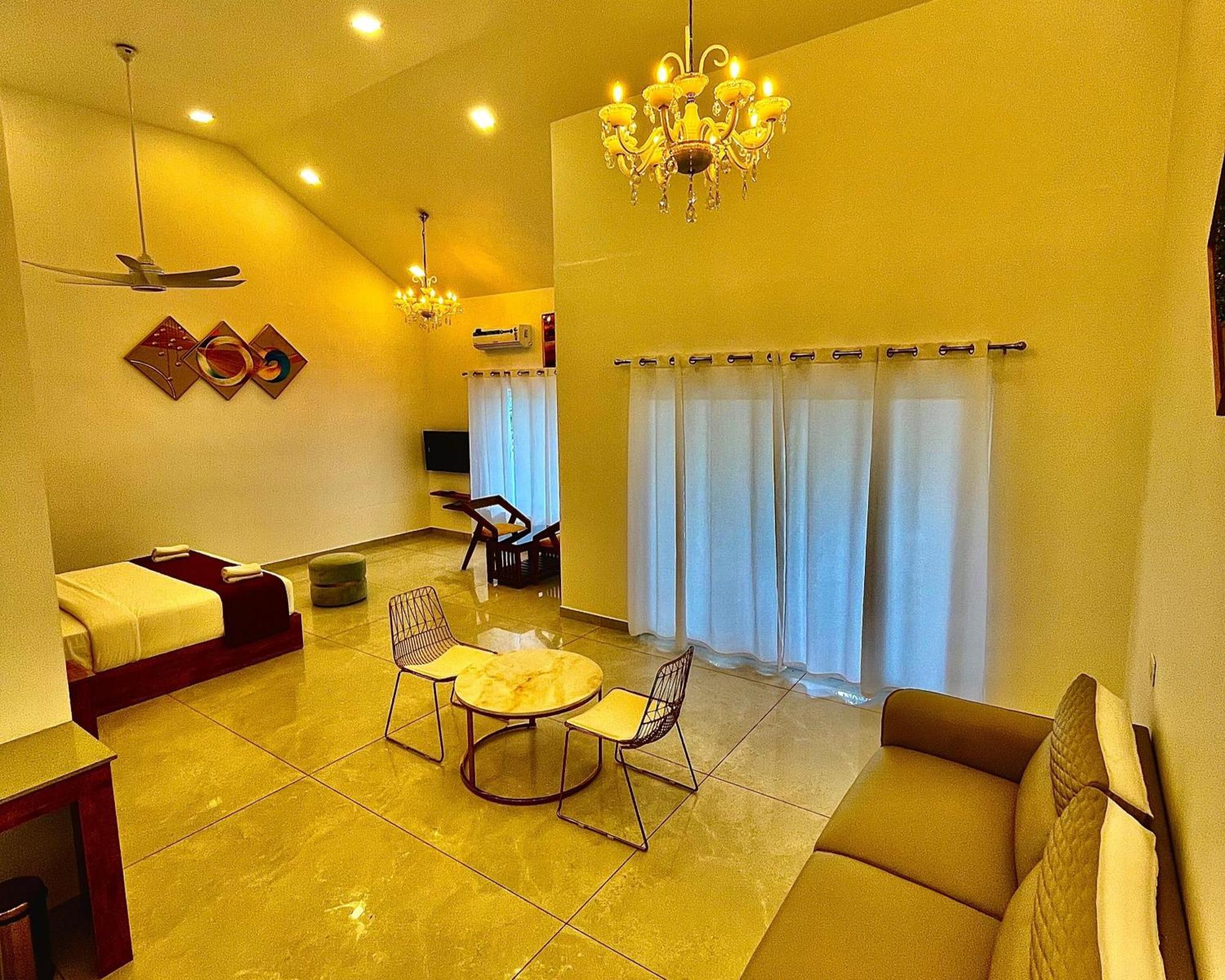 Aura Springs Resort Anachal Buitenkant foto