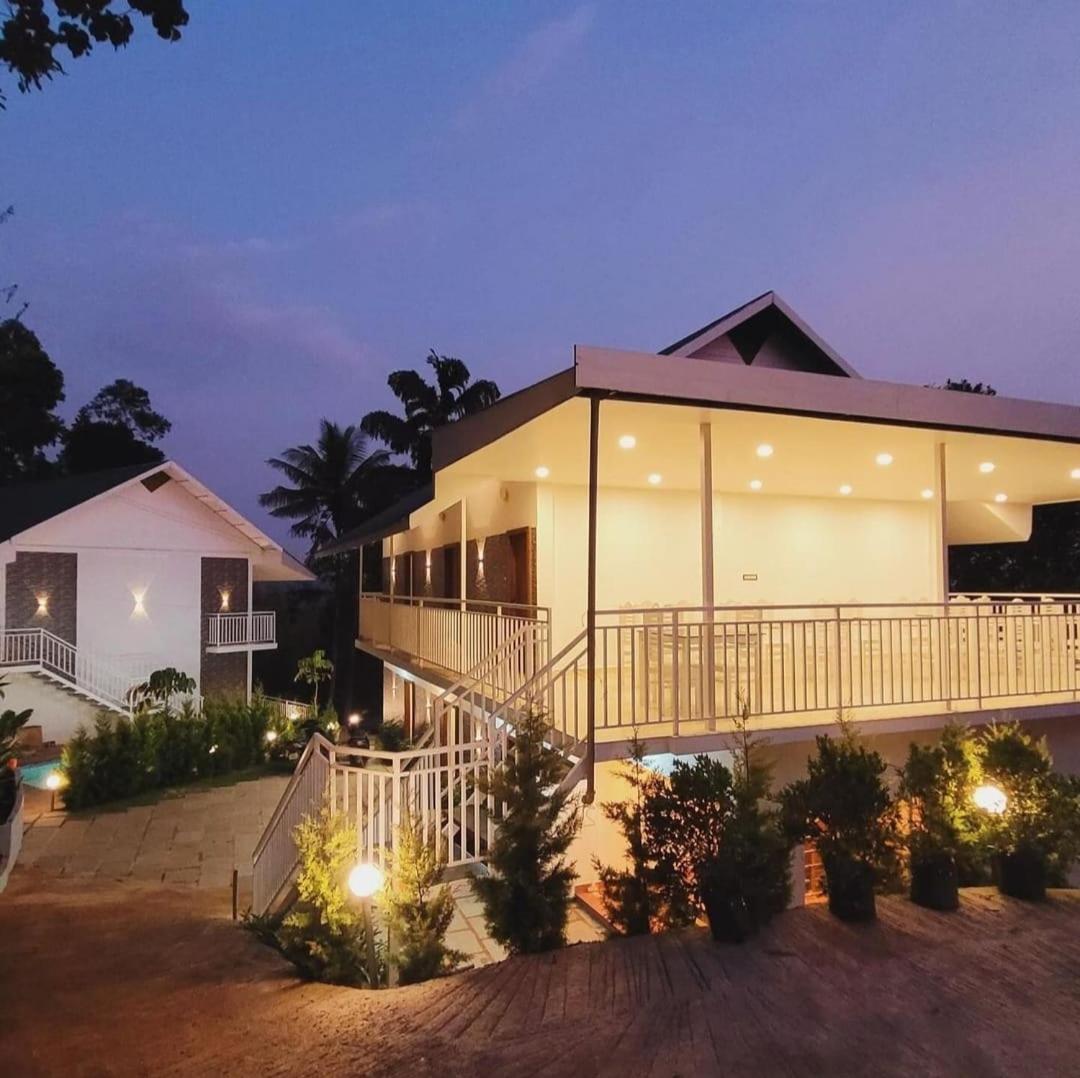 Aura Springs Resort Anachal Buitenkant foto