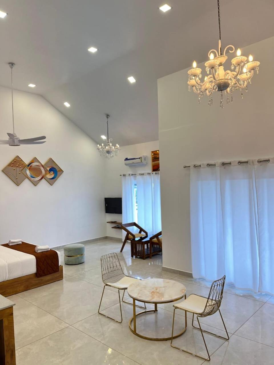 Aura Springs Resort Anachal Buitenkant foto